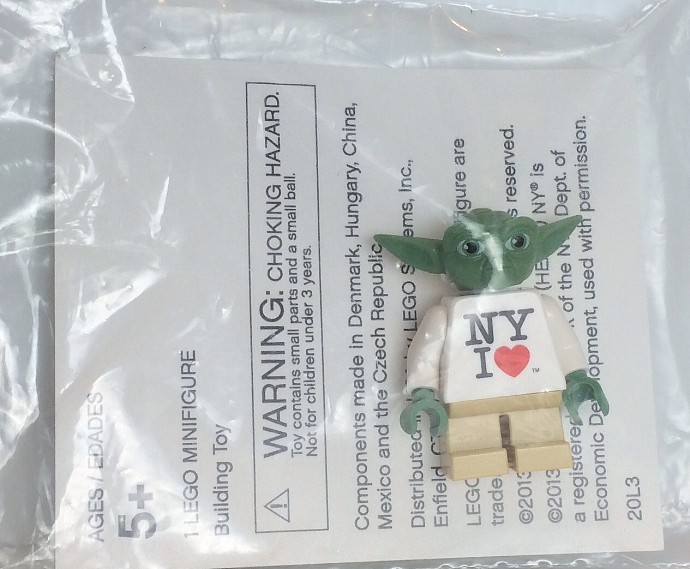 Конструктор LEGO (ЛЕГО) Star Wars YODA Yoda minifig, NY I Heart Torso