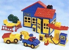 LEGO Duplo 2657 Service Station